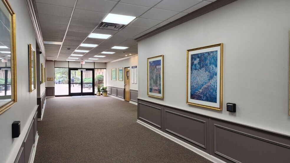 14 Ridgedale Ave, Cedar Knolls, NJ à louer - Hall d’entrée – Image 2 sur 6
