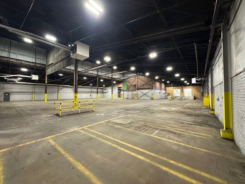2200 Bleecker St, Utica, NY à louer - Photo de l’immeuble – Image 3 sur 16