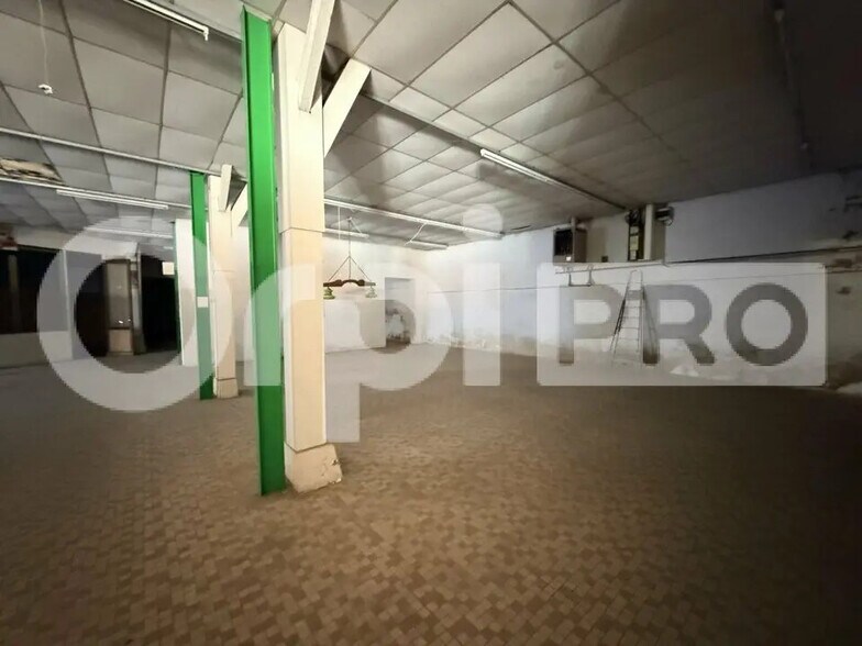 Local d'activités dans Montluçon à vendre - Photo de l’immeuble – Image 2 sur 13