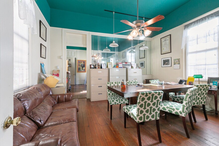 807 S Carrollton Ave, New Orleans, LA à vendre - Photo intérieure – Image 3 sur 3