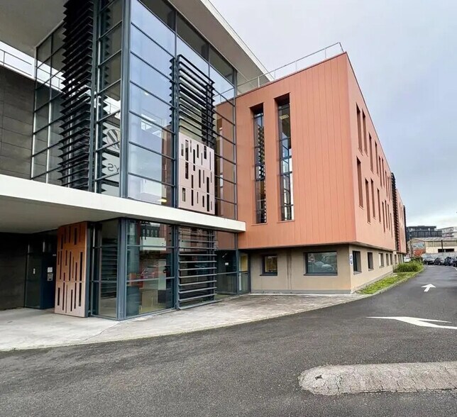 Bureau dans Nantes à louer - Photo de l’immeuble – Image 1 sur 25