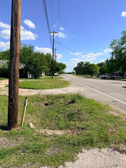 202 Dallas St, Wilmer, TX à vendre - Autre – Image 2 sur 5
