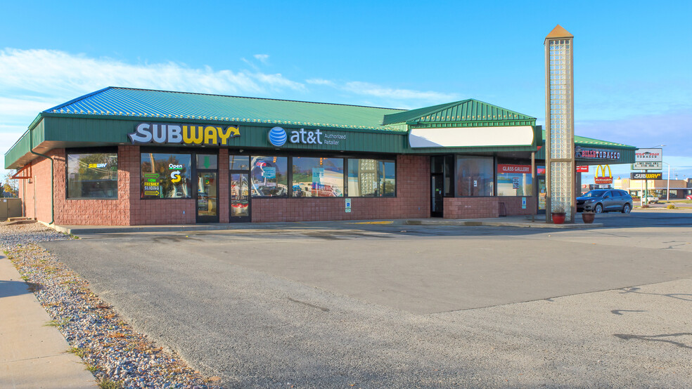 536 N Lincoln Rd, Escanaba, MI à louer - Photo de l’immeuble – Image 1 sur 6