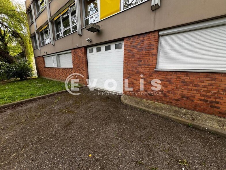 Local d’activités dans Epinay Sur Orge à louer - Photo de l’immeuble – Image 1 sur 18