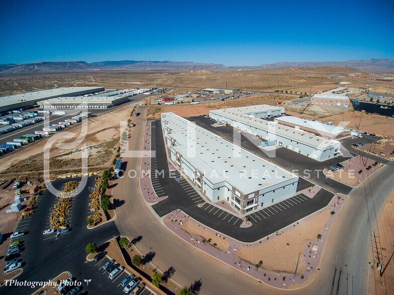 1212 E Venture Dr, St George, UT à louer - Aérien – Image 2 sur 17
