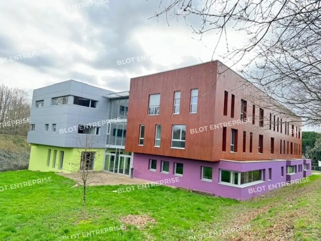 dans Nantes à vendre Photo de l’immeuble– Image 1 sur 1