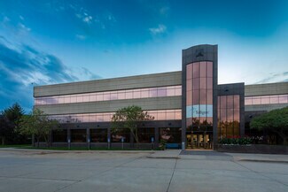Plus de détails pour 1776 West Lakes Pky, West Des Moines, IA - Bureau à louer