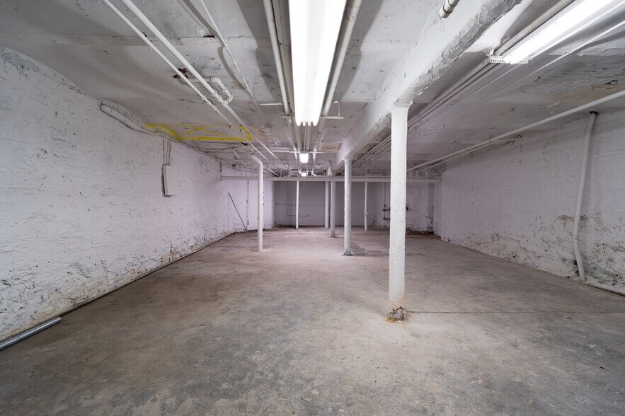 642-654 Amsterdam Ave, New York, NY à louer - Photo de l’immeuble – Image 2 sur 4