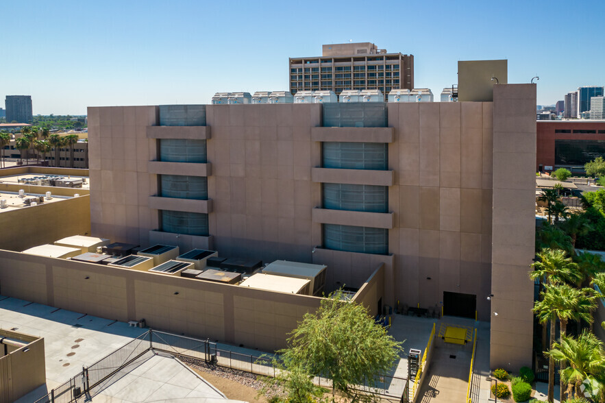 4010 N 3rd St, Phoenix, AZ à louer - Photo de l’immeuble – Image 3 sur 6