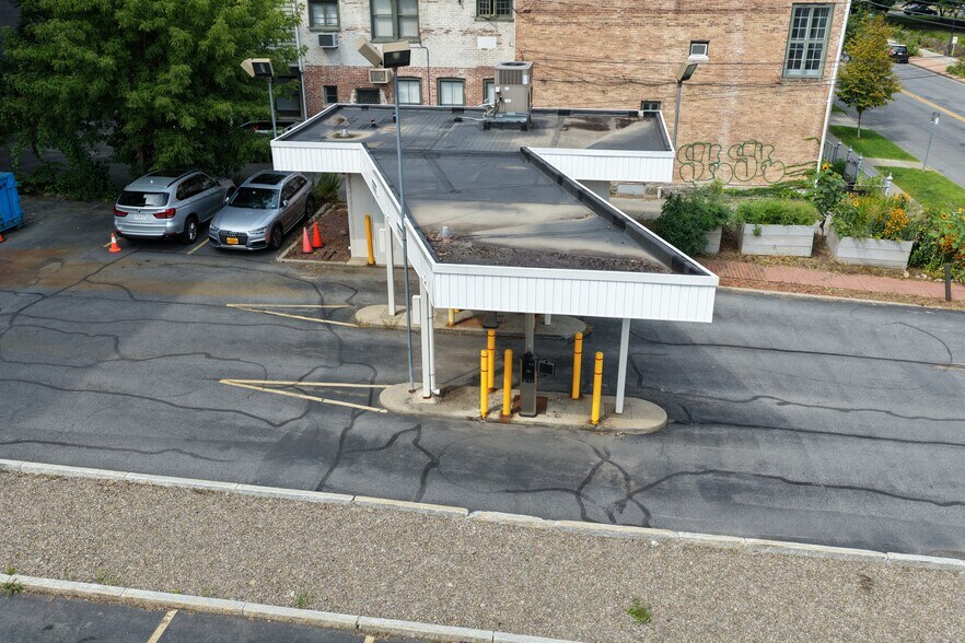 123 Buffalo St, Ithaca, NY à vendre - Photo de l’immeuble – Image 3 sur 12