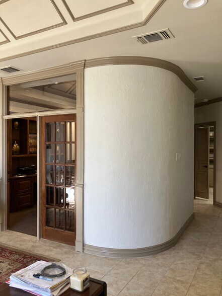 9516 W Camp Bowie, Fort Worth, TX à louer - Photo de l’immeuble – Image 3 sur 19