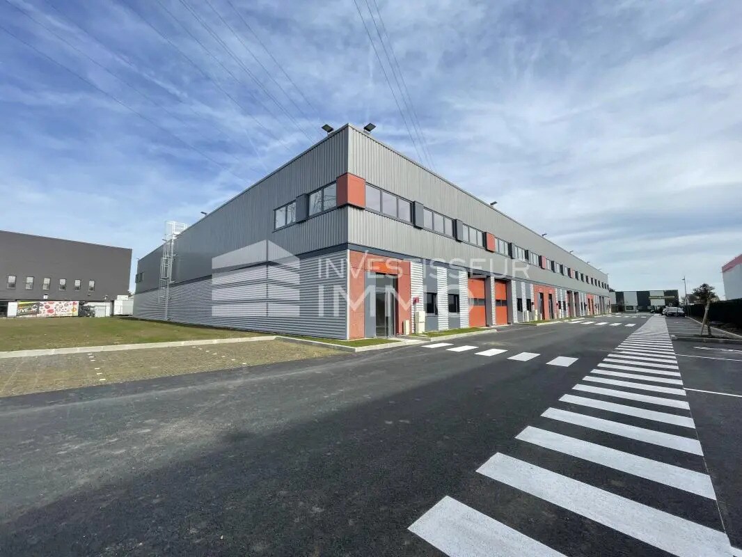 Local d’activités dans Corbeil-Essonnes à louer Photo de l’immeuble– Image 1 sur 6
