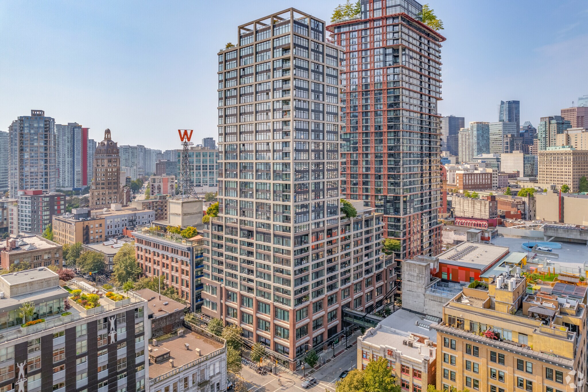 315 Abbott St, Vancouver, BC à louer Photo principale– Image 1 sur 2