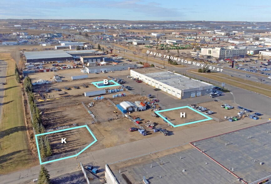 6660 Taylor Dr, Calgary, AB à louer - Photo de l’immeuble – Image 1 sur 1