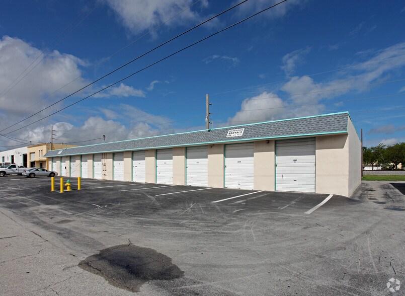 1257-1277 SW 1st Way, Deerfield Beach, FL à louer - Photo principale – Image 1 sur 4