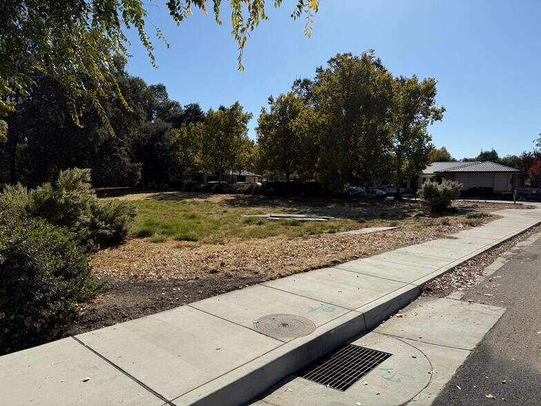 7605 Morro Rd, Atascadero, CA à vendre - Photo de l’immeuble – Image 3 sur 10