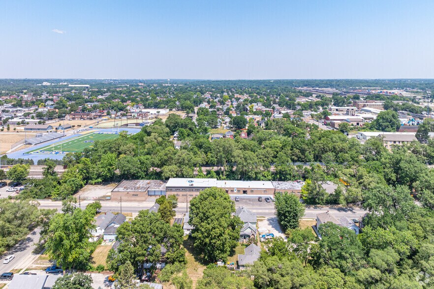 603 E Washington St, Joliet, IL à louer - Aérien – Image 1 sur 24