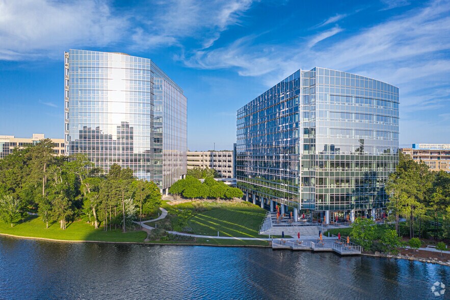 2445 Technology Forest Blvd, The Woodlands, TX à louer - Photo de l’immeuble – Image 1 sur 9