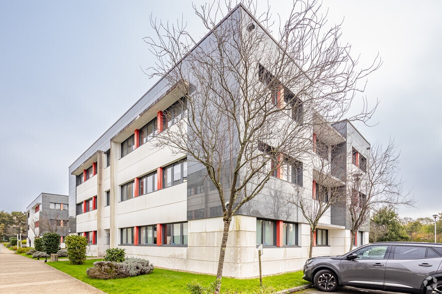 275 Boulevard Marcel Paul, Saint-Herblain à louer - Photo de l’immeuble – Image 2 sur 9