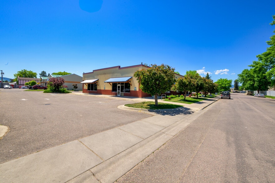 1925 Sherwood St, Missoula, MT à louer - Photo de l’immeuble – Image 2 sur 22