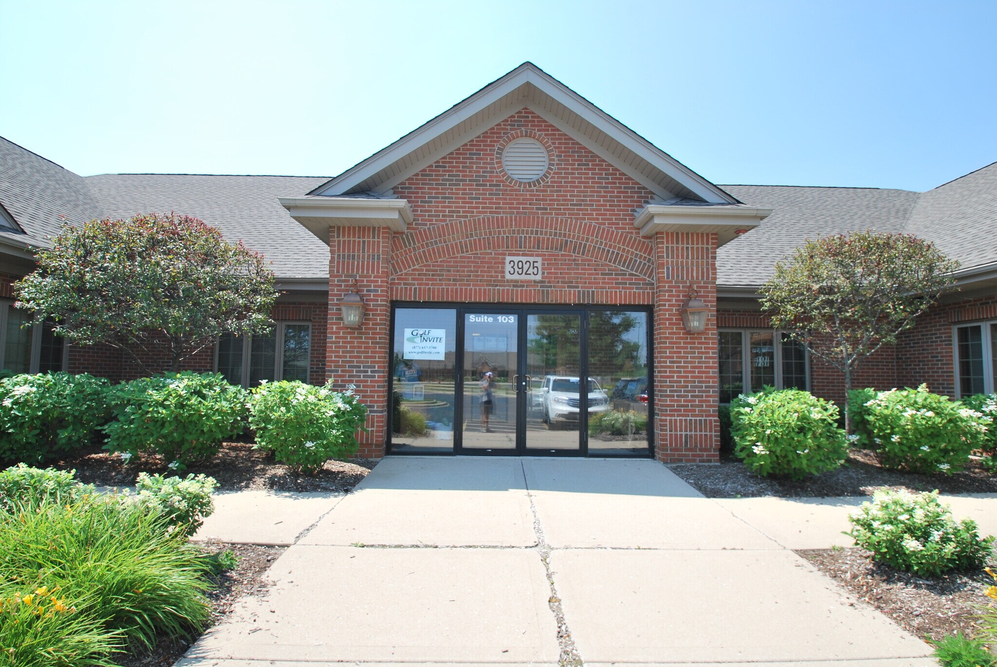 3925 75th St, Aurora, IL à louer Photo principale– Image 1 sur 4