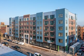 Plus de détails pour 2763 N Milwaukee Ave, Chicago, IL - Local commercial à louer