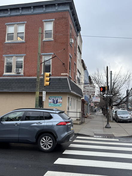 1207 N 5th St, Philadelphia, PA à louer - Photo de l’immeuble – Image 2 sur 3