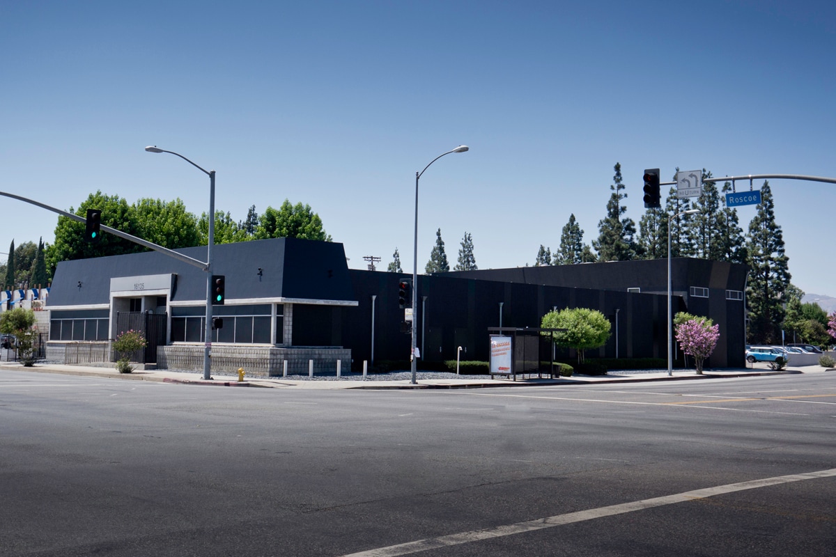 16135 Roscoe Blvd, North Hills, CA à louer Photo principale– Image 1 sur 2
