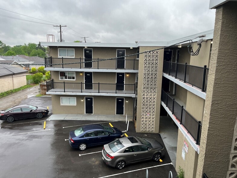 3235-3245 Sullivant Ave, Columbus, OH à vendre - Photo de l’immeuble – Image 2 sur 11