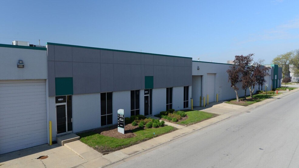 10501-10505 Delta Pky, Schiller Park, IL à louer - Photo principale – Image 3 sur 3