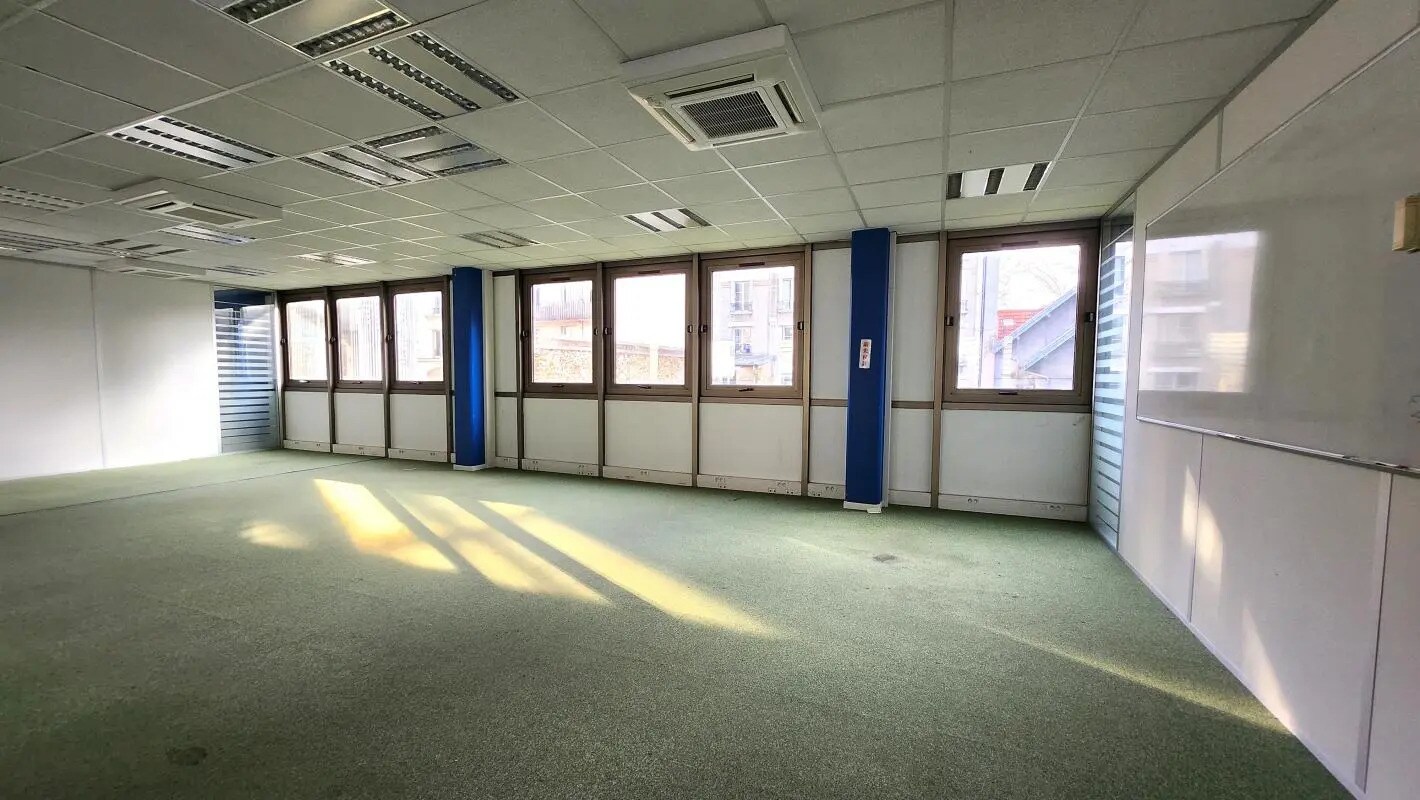 Bureau dans Boulogne-Billancourt à louer Photo de l’immeuble– Image 1 sur 8