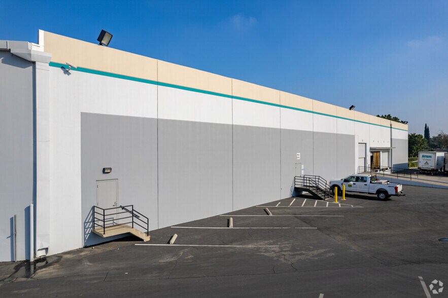 2225 Workman Mill Rd, City Of Industry, CA à louer - Photo de l’immeuble – Image 3 sur 14