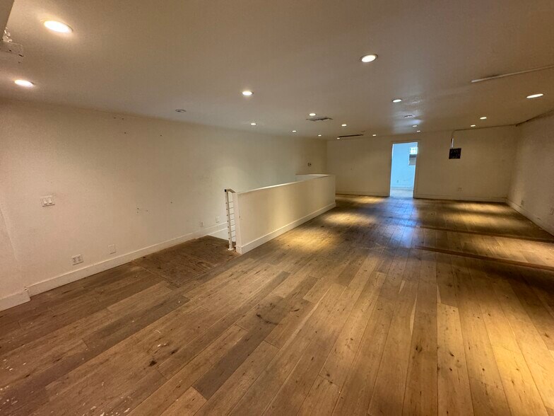 449-451 N Fairfax Ave, Los Angeles, CA à louer - Photo de l’immeuble – Image 3 sur 12