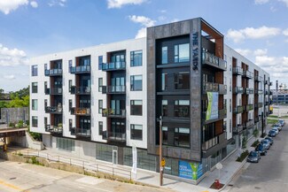 Plus de détails pour 205 W Oregon St, Milwaukee, WI - Local commercial à louer