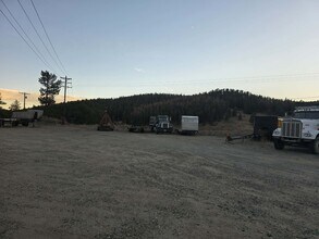 12997 S Elk Creek Rd, Pine, CO à louer Photo intérieure– Image 1 sur 9