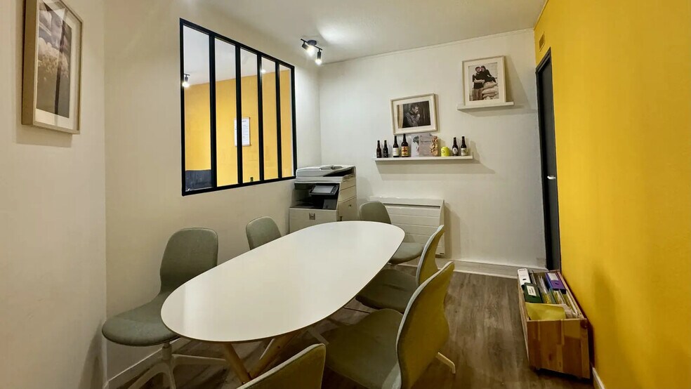 Bureau dans Lille à vendre - Photo de l’immeuble – Image 3 sur 9