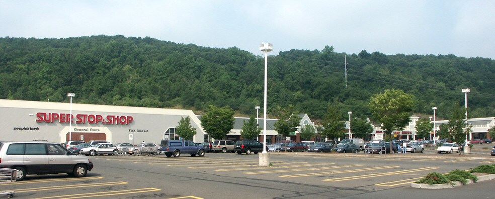 110-160 Amity Rd, New Haven, CT à louer - Photo de l’immeuble – Image 1 sur 2