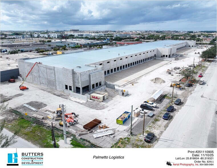 4995 NW 77th Ave, Miami, FL à louer - Photo de l’immeuble – Image 3 sur 3