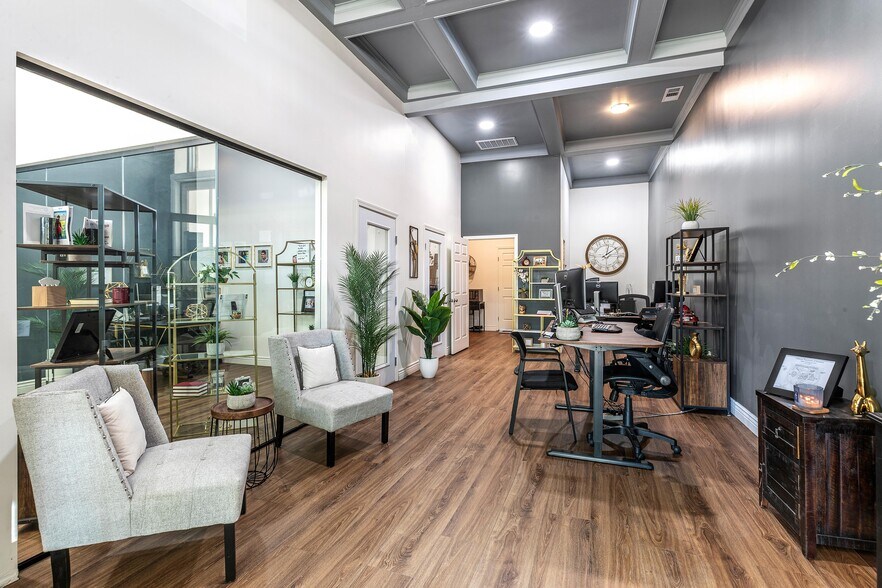 23 E 6th St, Tracy, CA à vendre - Photo de l’immeuble – Image 3 sur 15