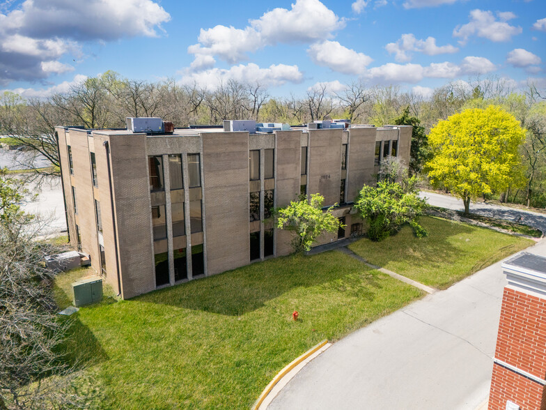 17924 S Halsted St, Homewood, IL à vendre - Photo de l’immeuble – Image 3 sur 17