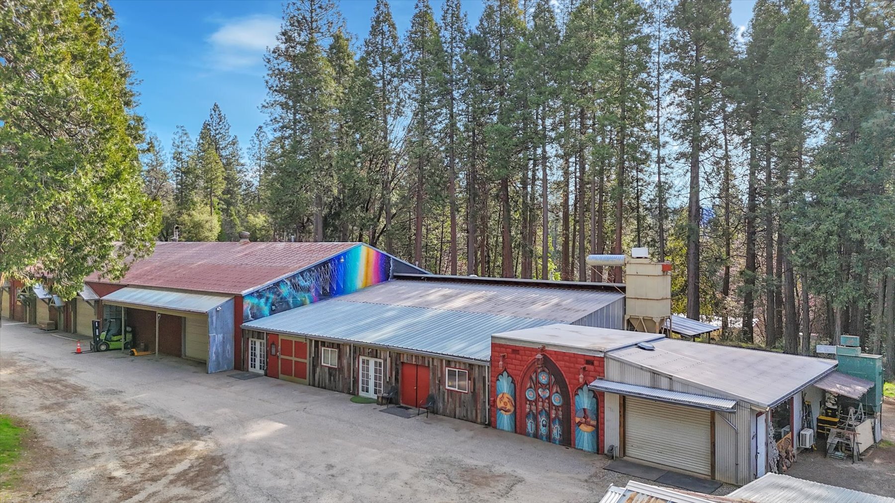 14724 N Bloomfield Rd, Nevada City, CA à vendre Photo principale– Image 1 sur 104