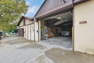 Plus de détails pour 22-14 Hazen St, East Elmhurst, NY - Industriel/Logistique à louer