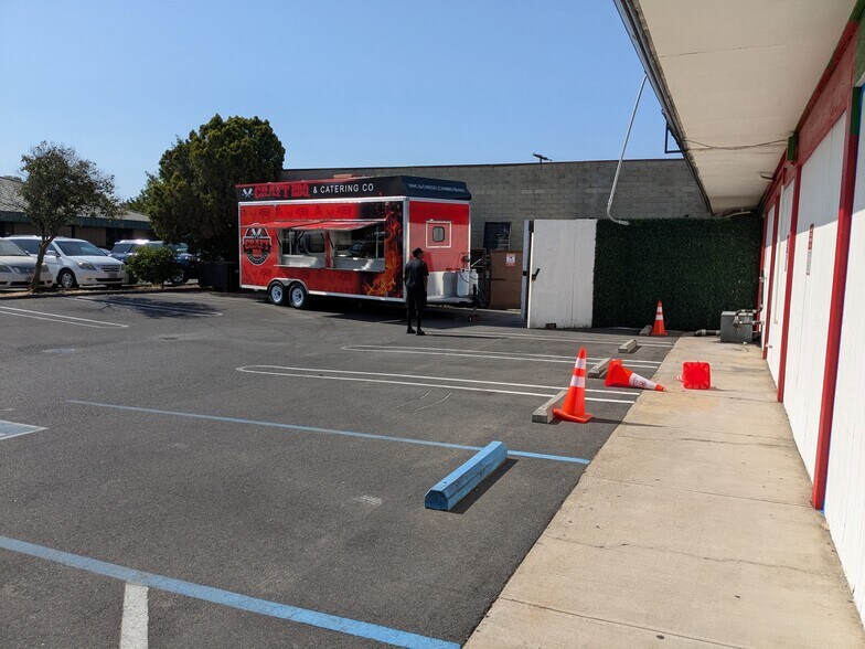 3008 McHenry Ave, Modesto, CA à vendre - Photo de l’immeuble – Image 2 sur 6