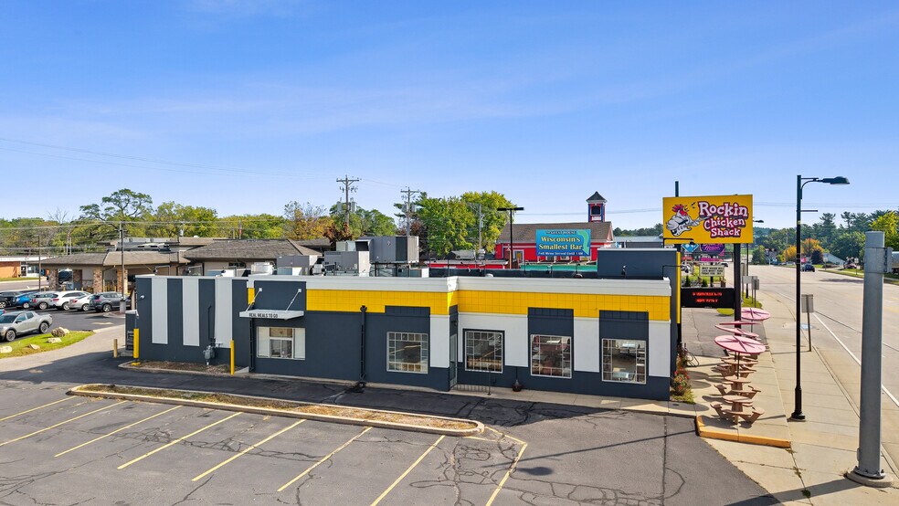 31 S Wisconsin Dells Pky, Lake Delton, WI à vendre - Photo de l’immeuble – Image 3 sur 49