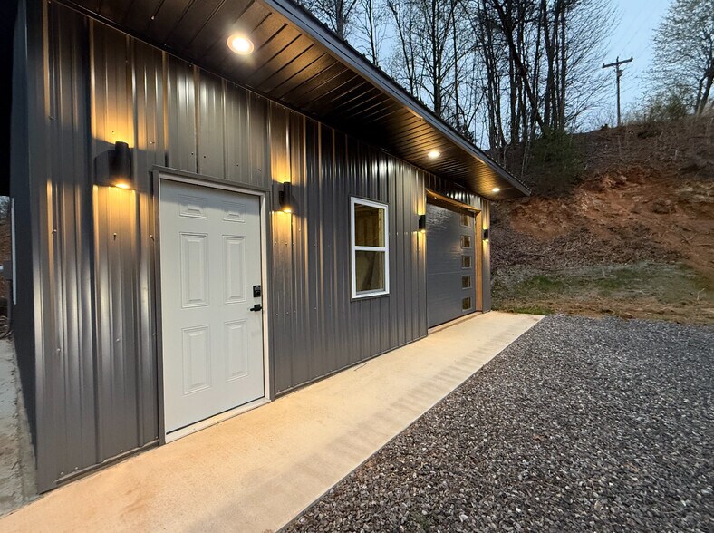 9140 W US Highway 421, Ferguson, NC à vendre - Photo de l’immeuble – Image 2 sur 5