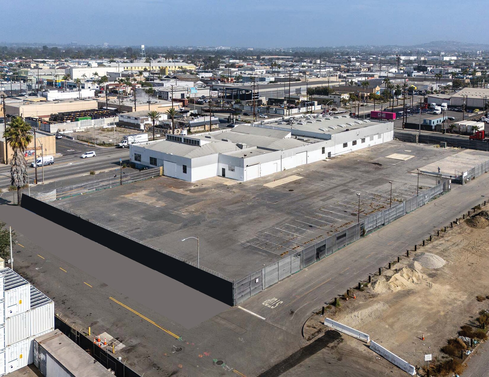1700 W Anaheim St, Long Beach, CA à louer Photo de l’immeuble– Image 1 sur 11