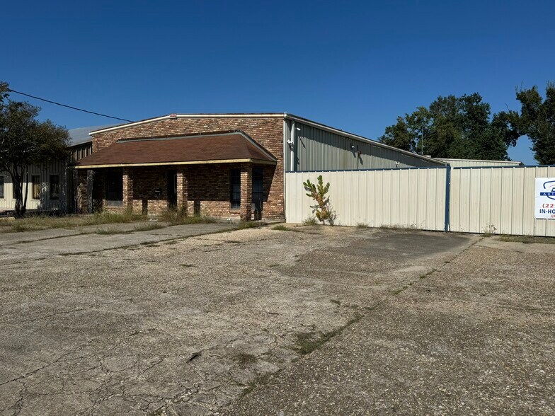 9941-9951 Mammoth ave, Baton Rouge, LA à vendre - Photo de l’immeuble – Image 3 sur 6