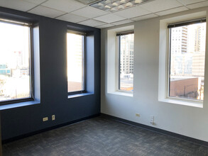 101 W Grand Ave, Chicago, IL à louer Photo intérieure– Image 2 sur 4