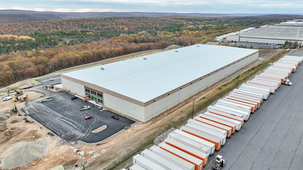 620 Oak Ridge Rd, Hazle Township, PA à louer - Aérien – Image 2 sur 6