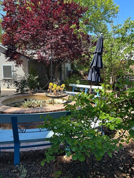 430 D St, Davis, CA à louer - Photo de l’immeuble – Image 2 sur 10